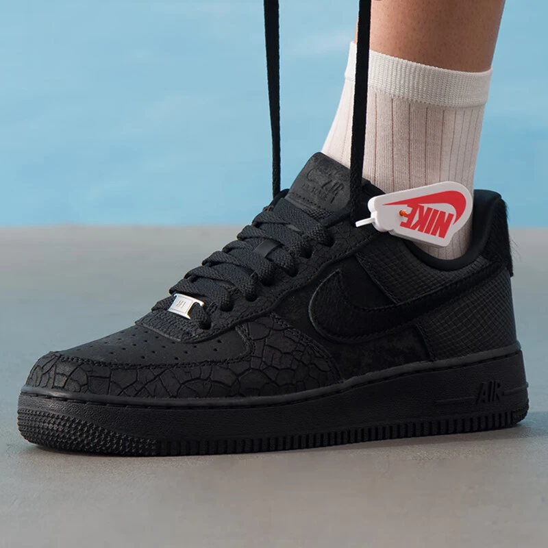 耐克NIKE男鞋AF1空军一号运动鞋低帮休闲鞋板鞋黑武士HQ1977-001