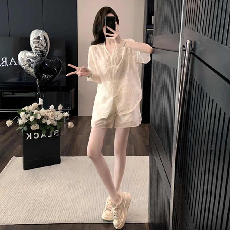 时尚新中式国风套装女夏季新款休闲宽松甜辣刺绣镂空短裤两件套