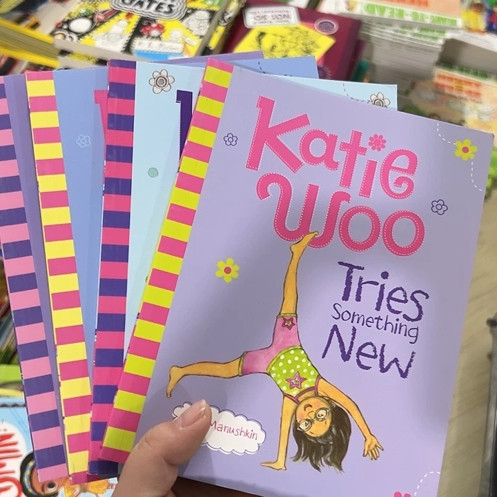 凯蒂  彩图4本一套