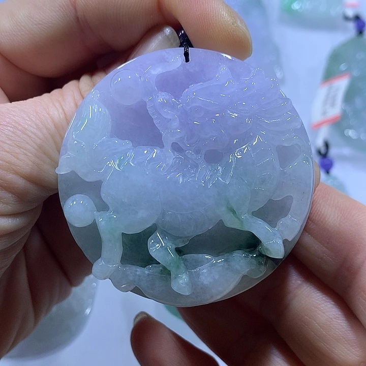 翡翠未镶嵌颈饰天然翡翠A货吊坠