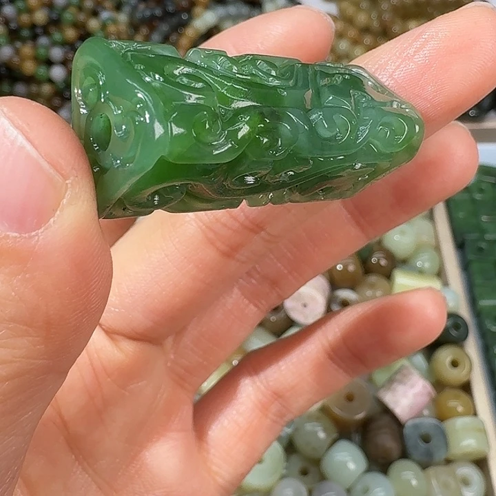 和田玉（碧玉）未镶嵌颈饰4016