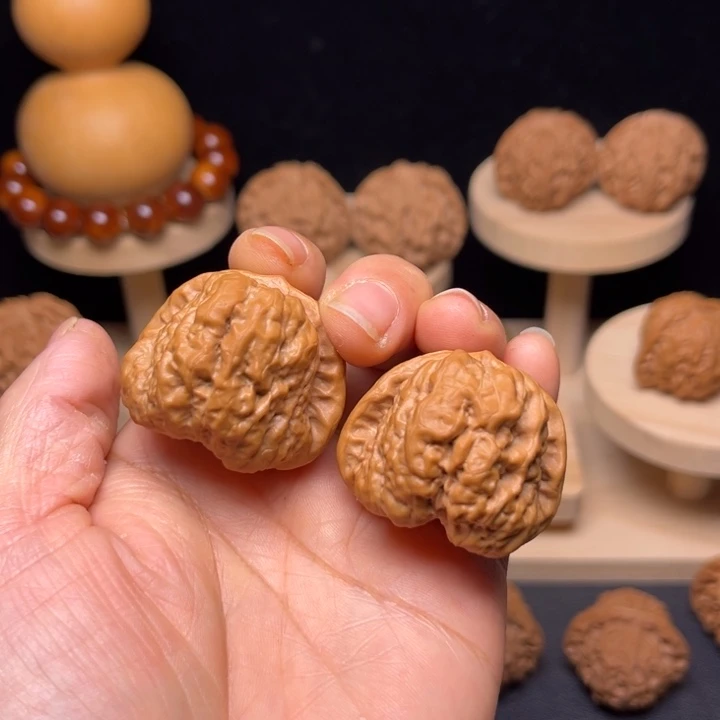 文玩核桃吊坠37蛤蟆头