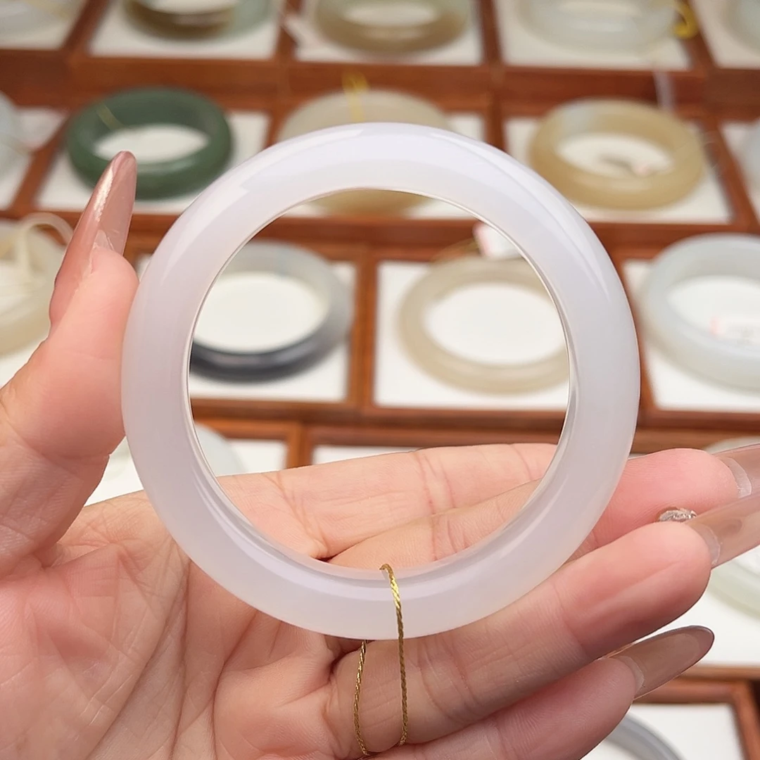 和田玉未镶嵌手镯52.3