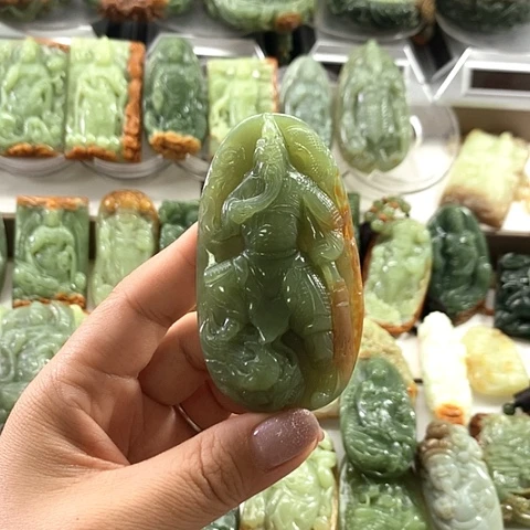 未镶嵌和田玉挂件