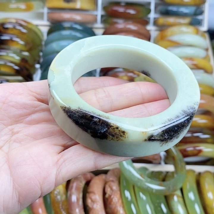 蛇纹石玉手镯未镶嵌57