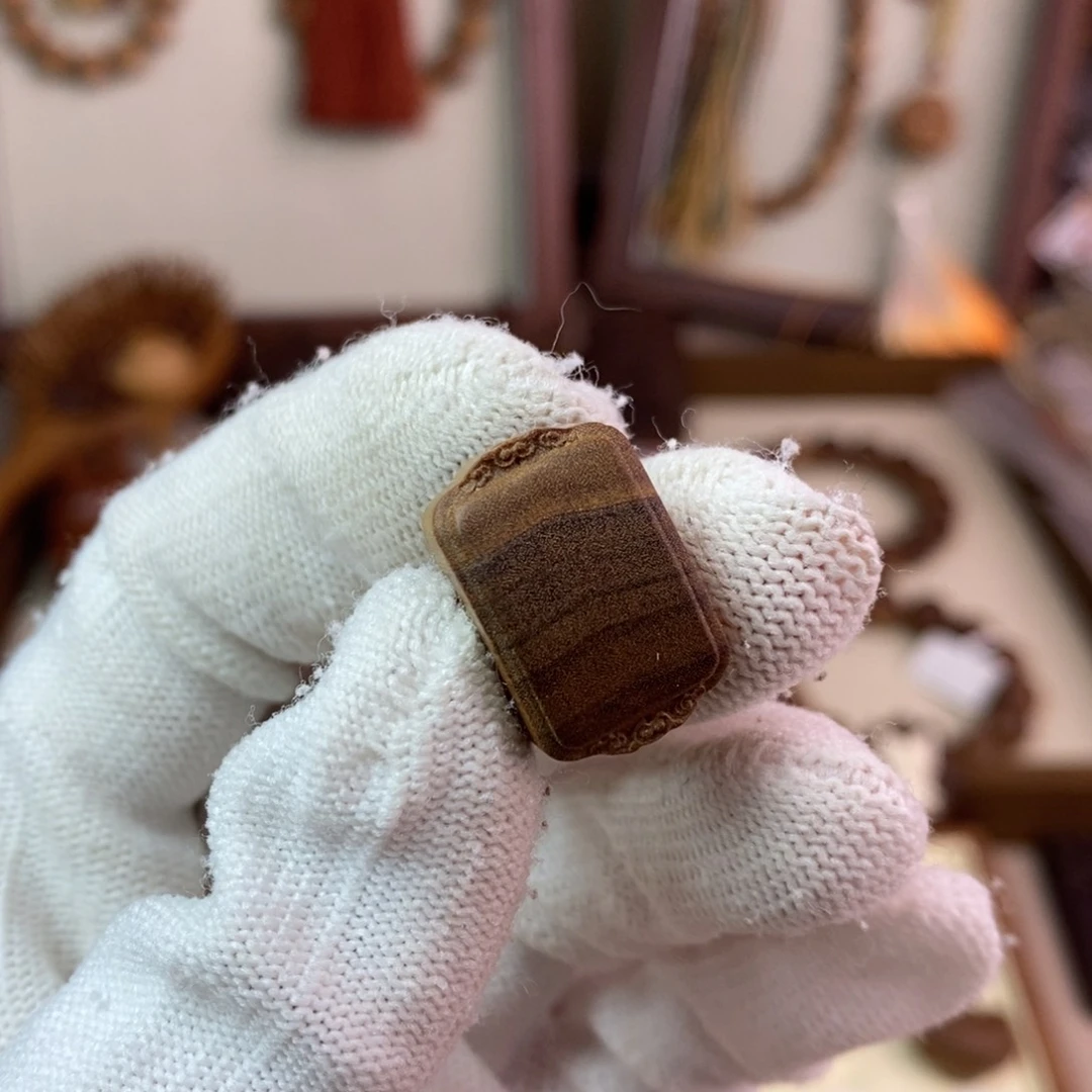 檀香木手串/手链印度迈索尔老山檀瑕疵无事手牌2.0*1.3