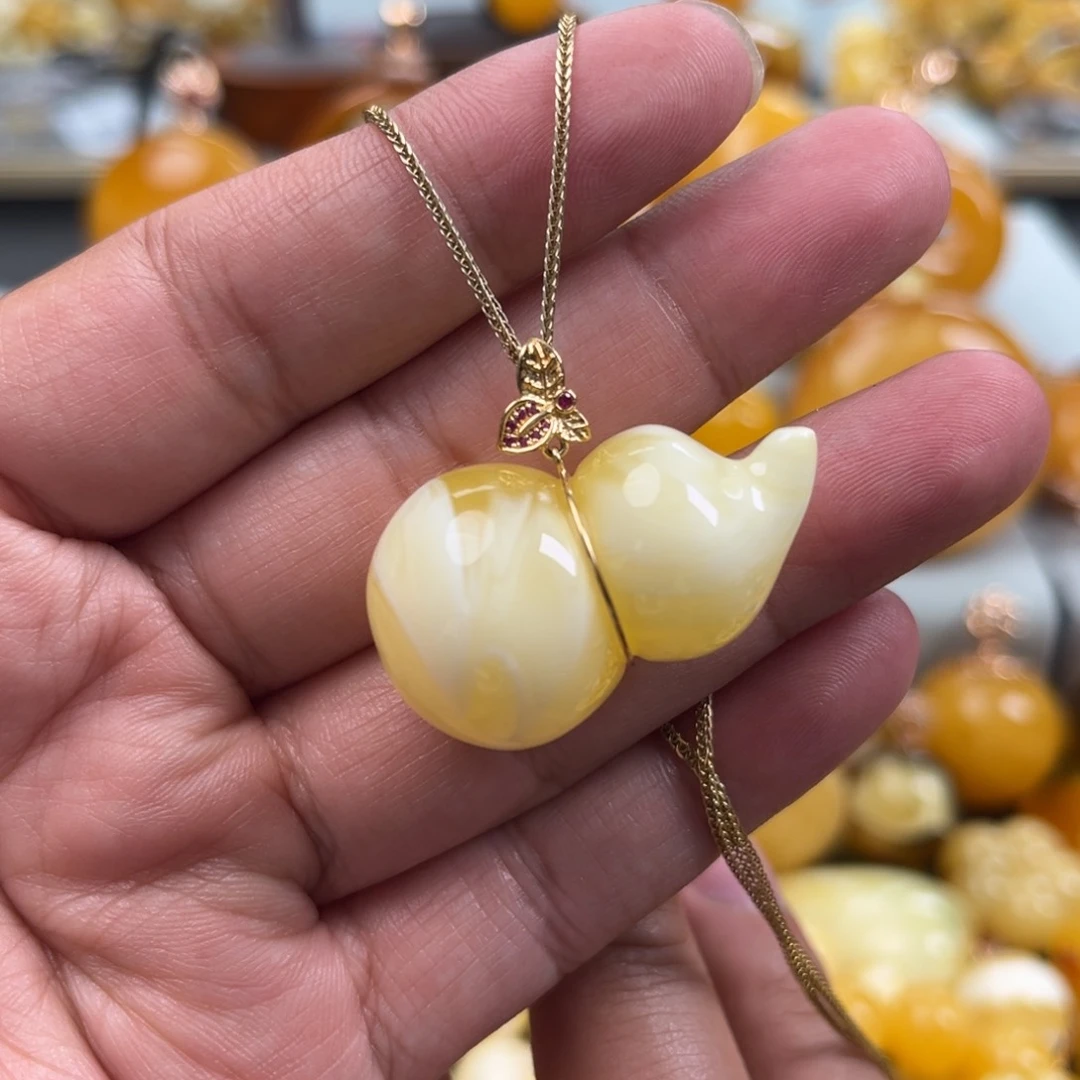 未镶嵌蜜蜡珠宝奇石