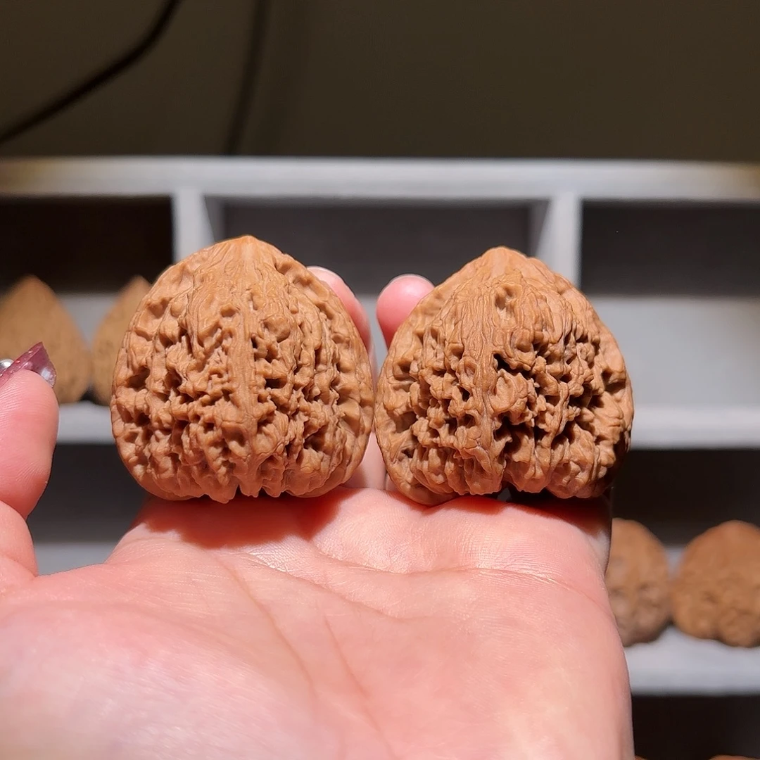 文玩核桃把件43 尺高炮南将石