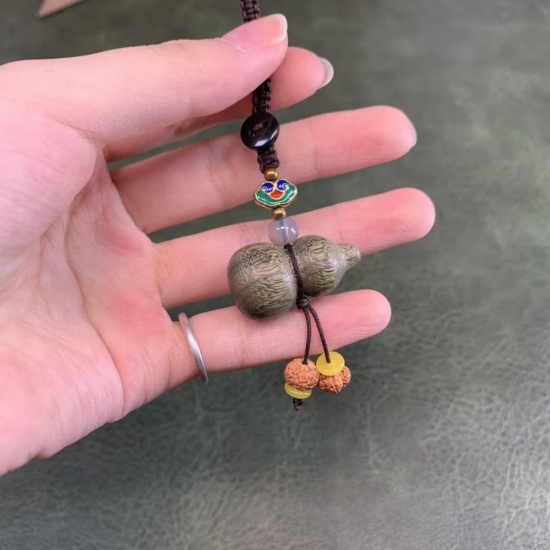 绿檀葫芦把件MK067