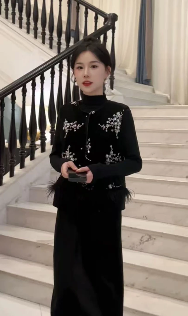 2025鸵鸟毛秋季新款复古新中式马甲丝绒气质半身裙内搭