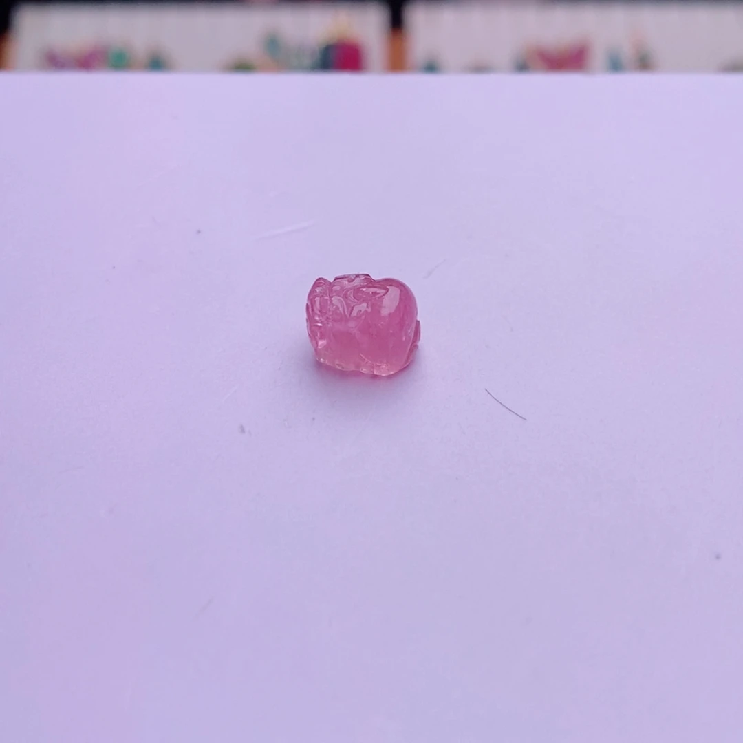 未镶嵌单颗貔貅m碧玺