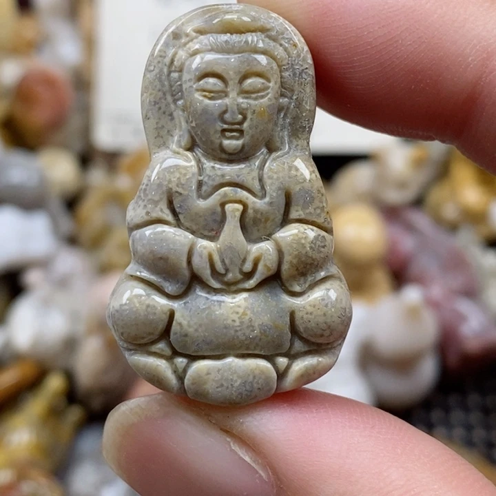 颈饰未镶嵌硅化珊瑚（珊瑚玉）小