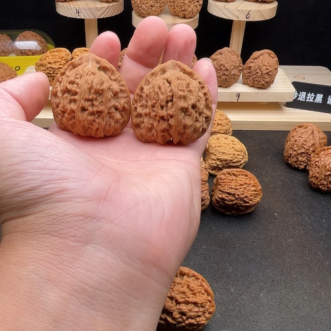 冬***阳吊坠文玩核桃南疆