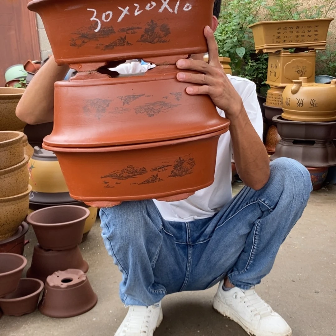 紫砂花盆紫砂艺术学院的学生