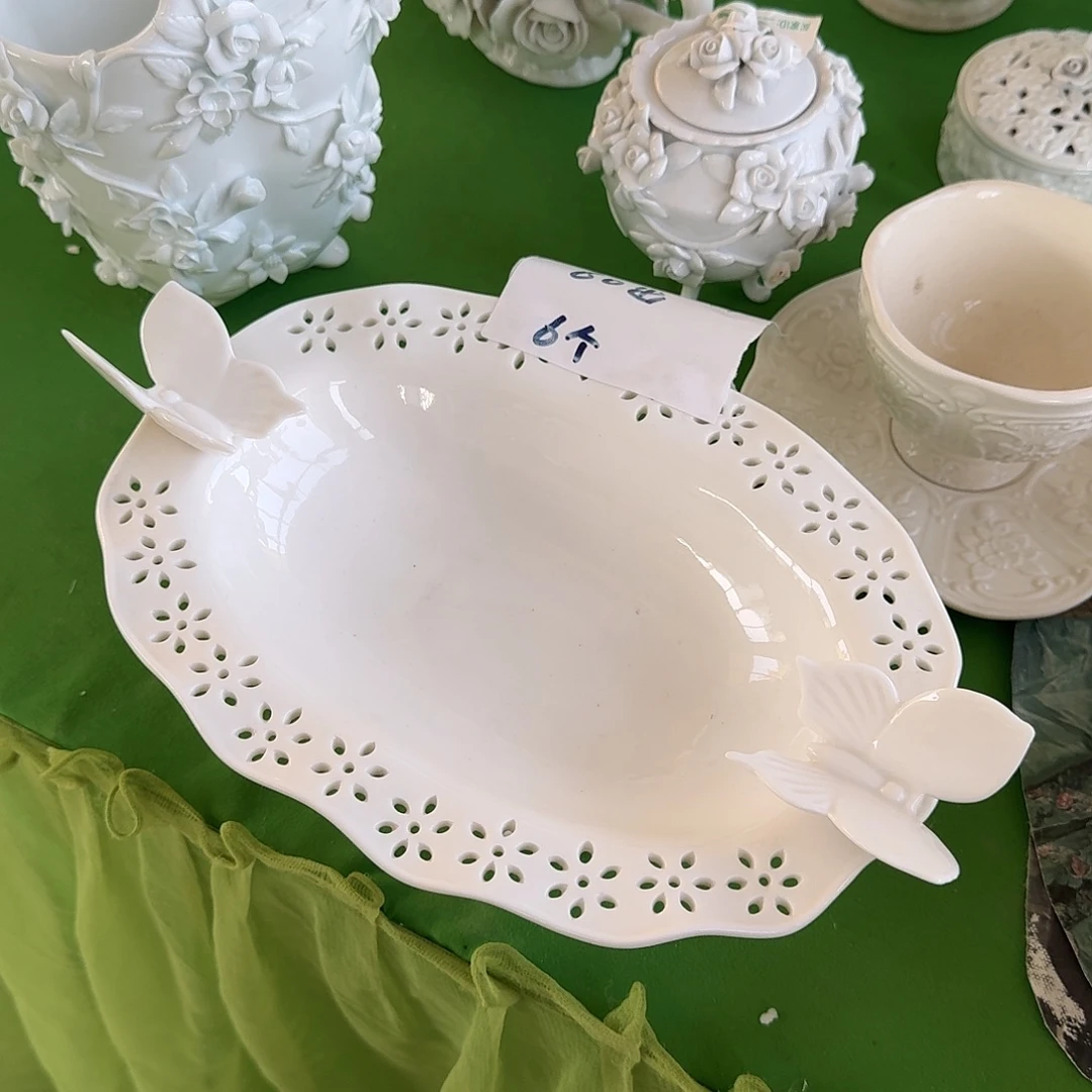 特价高脚蝴蝶镂空深盘