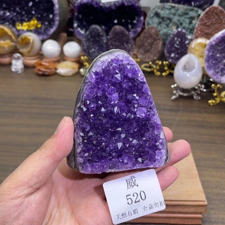 未镶嵌珠宝半成品水晶