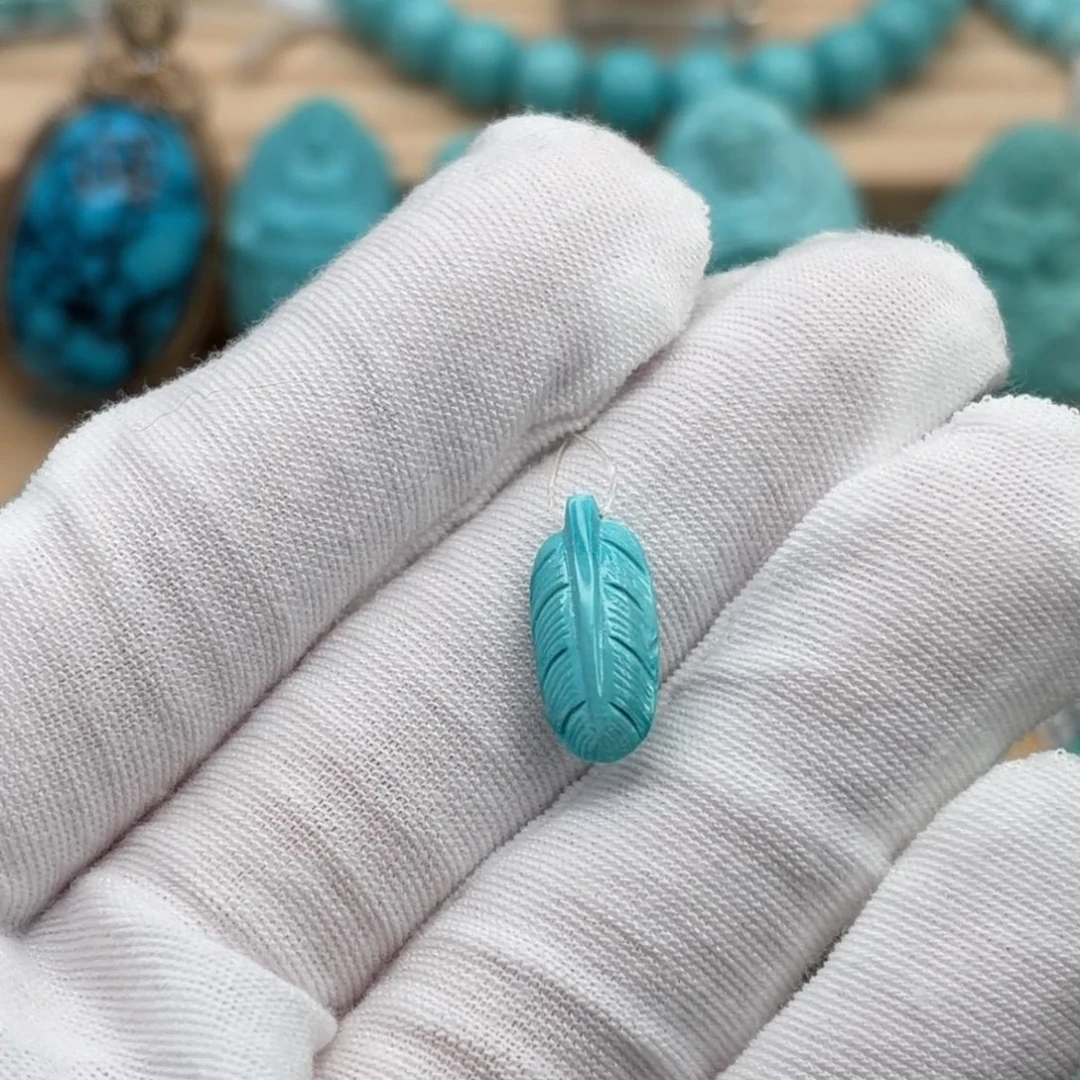 绿松石未镶嵌珠宝奇石