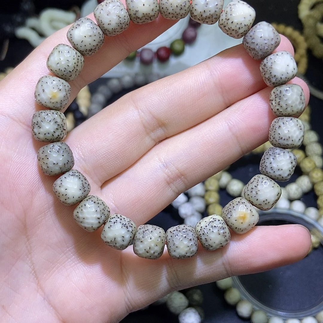 吊坠星月菩提石玉氧化龙鳞