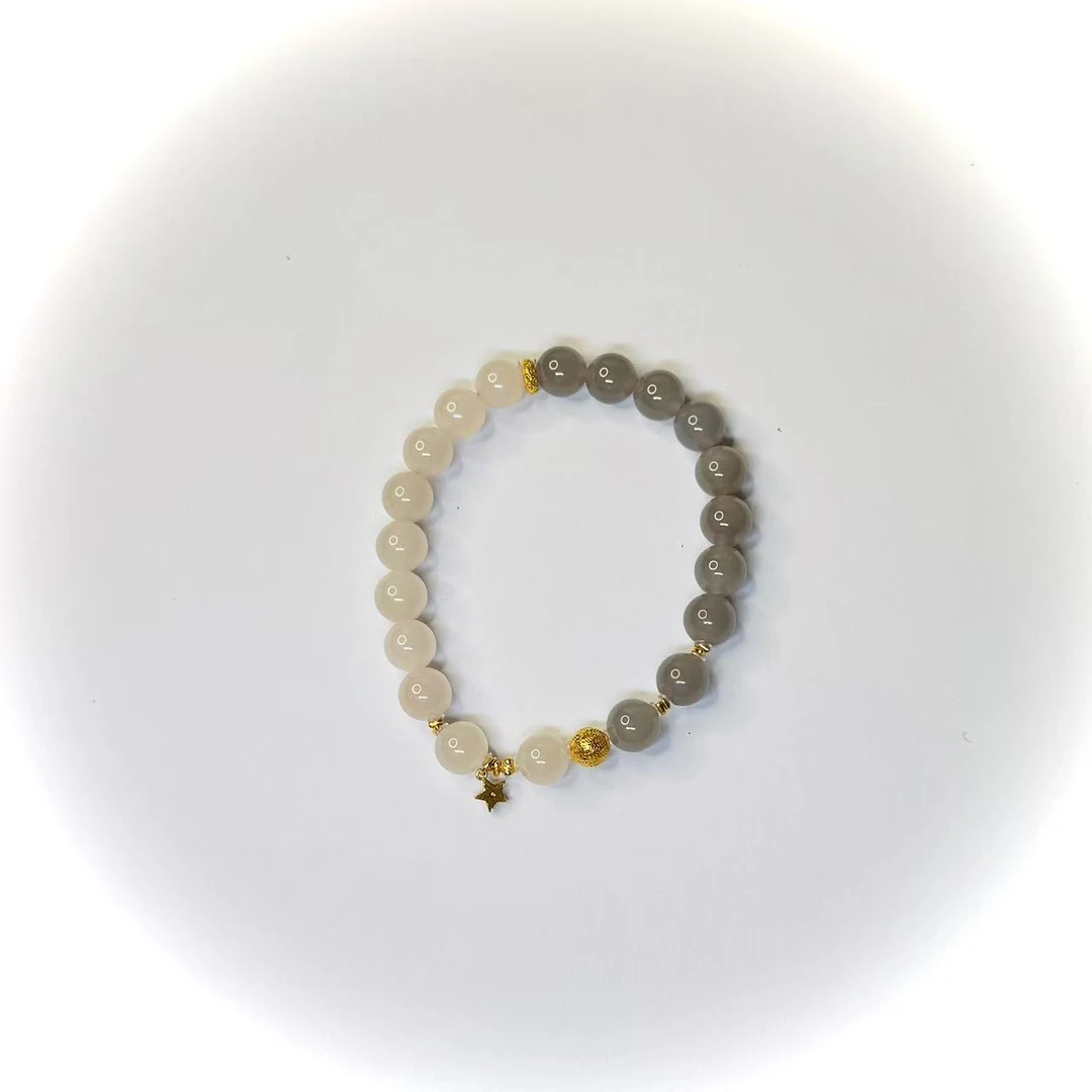 壹屿珠宝      1472512    18K金和田玉典藏级手饰