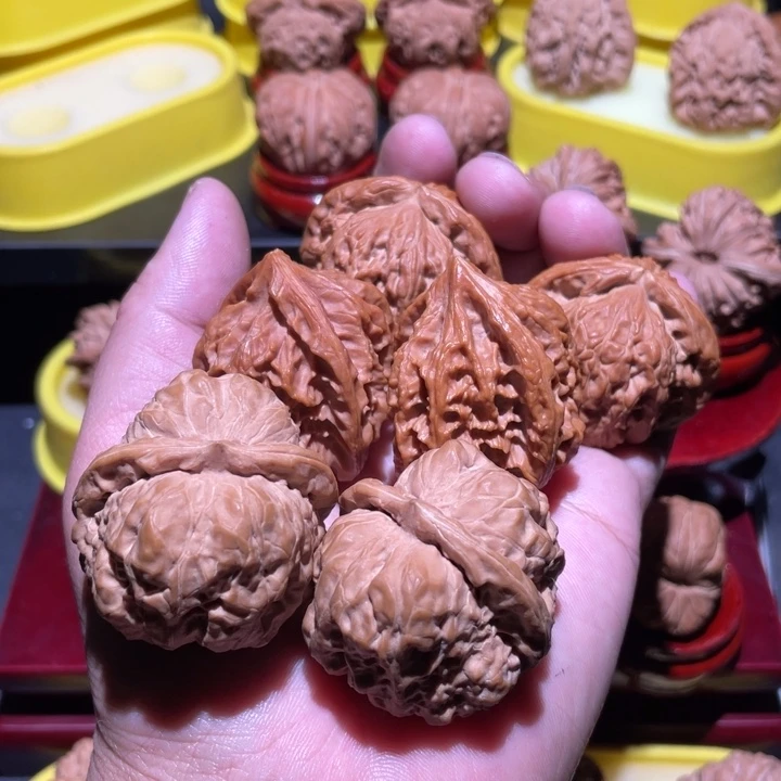 桃核吊坠不**何白狮子曹大龙蛙蛙组合