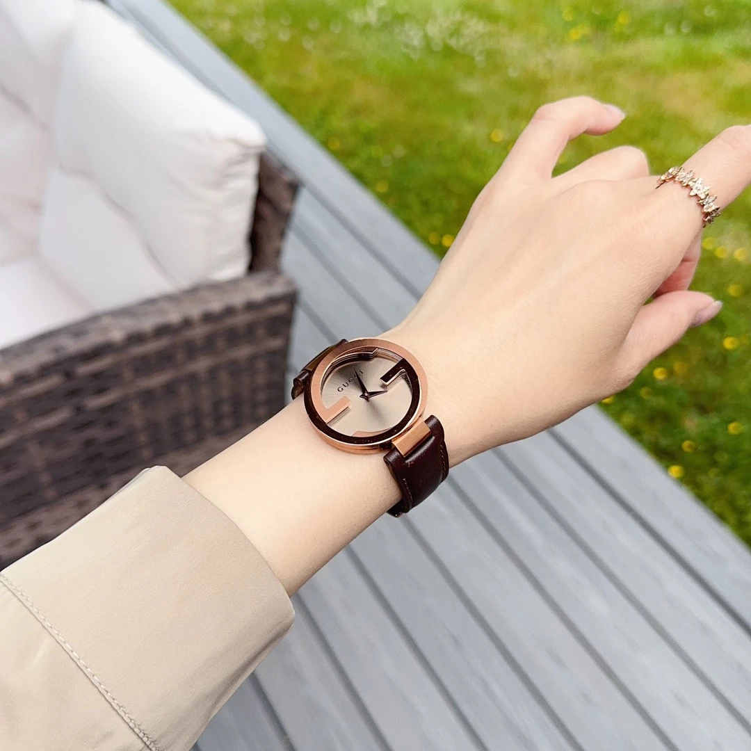 GUCCI古驰咖啡色双G石英腕表37MM表盘YA133309