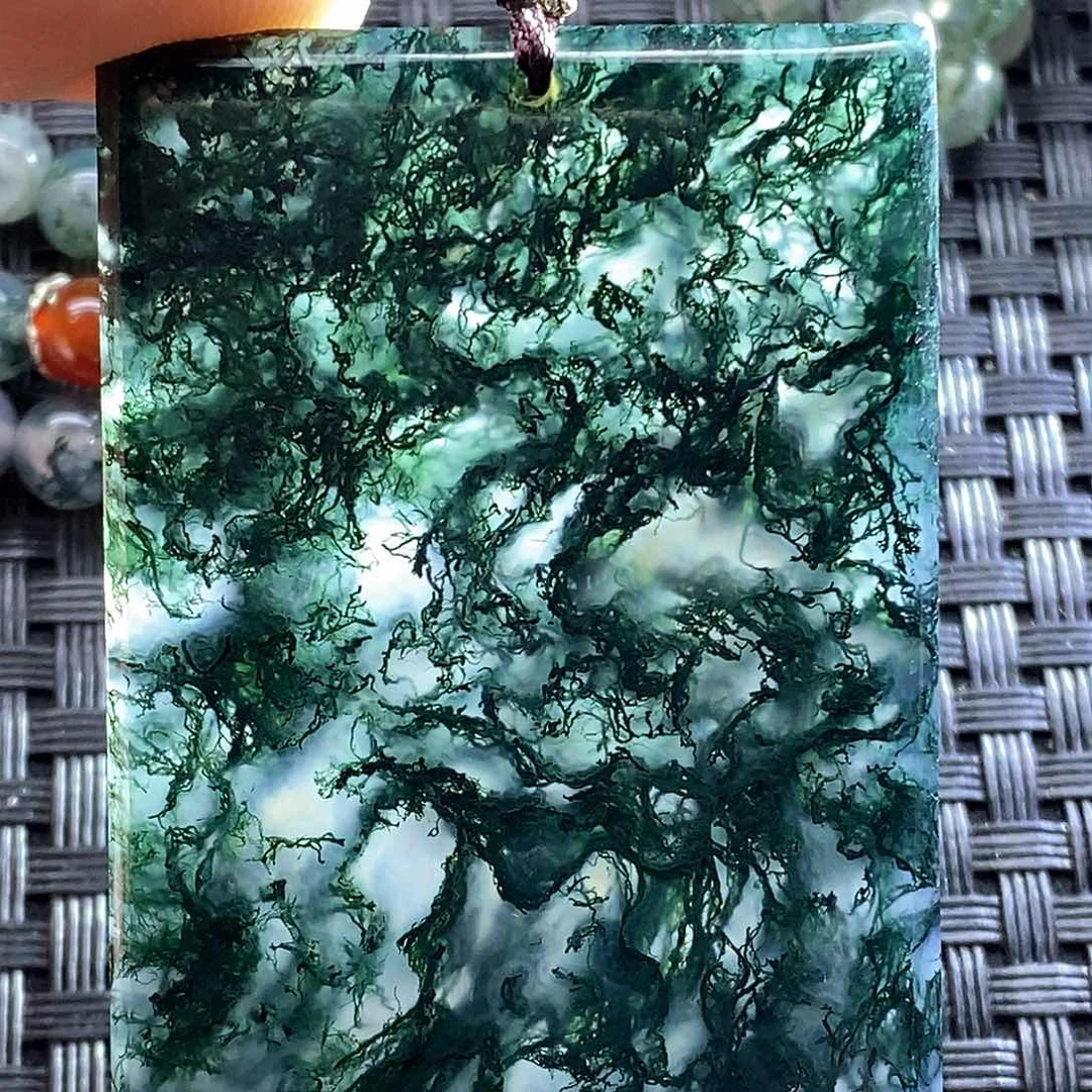 未镶嵌颈饰玛瑙/玉髓龙*风