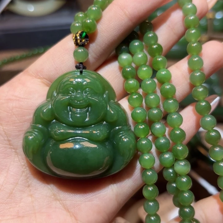 颈饰未镶嵌和田玉（碧玉）