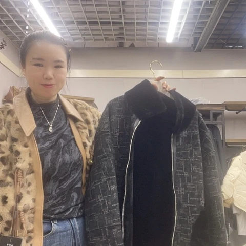 好看好看一点点衣服都好看