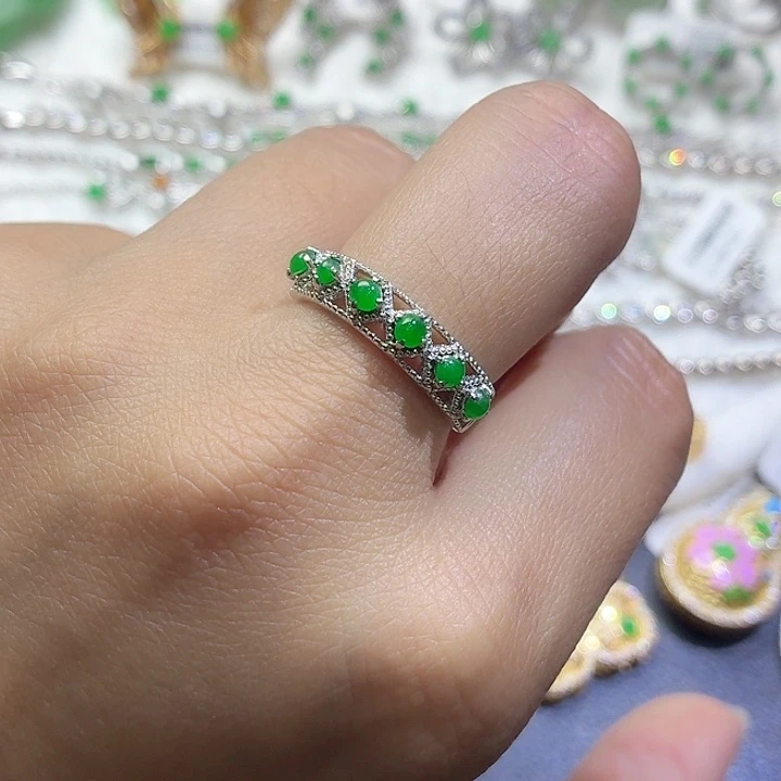 翡翠未镶嵌戒指戒指