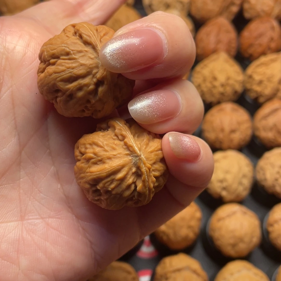 文玩核桃把件“*”核桃