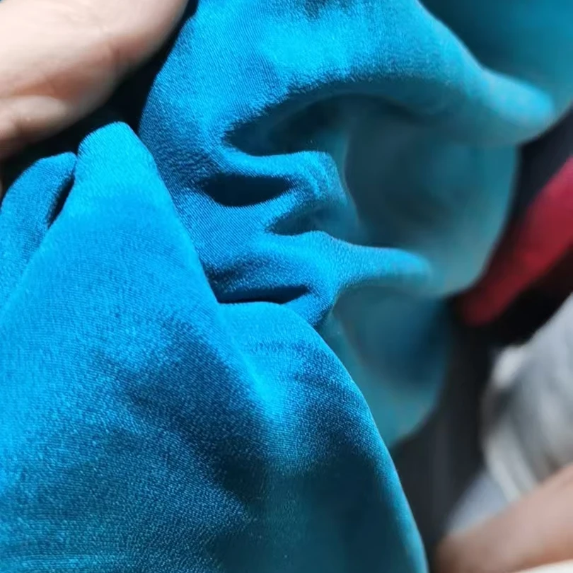 .真丝砂洗重绉面料纯色海蓝色服装布料 幅宽110CM