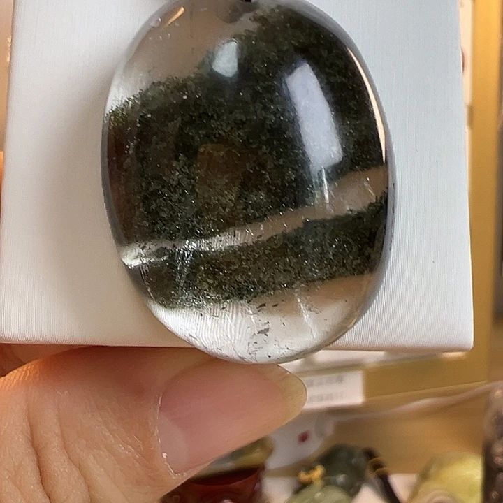 颈饰未镶嵌绿水晶微瑕