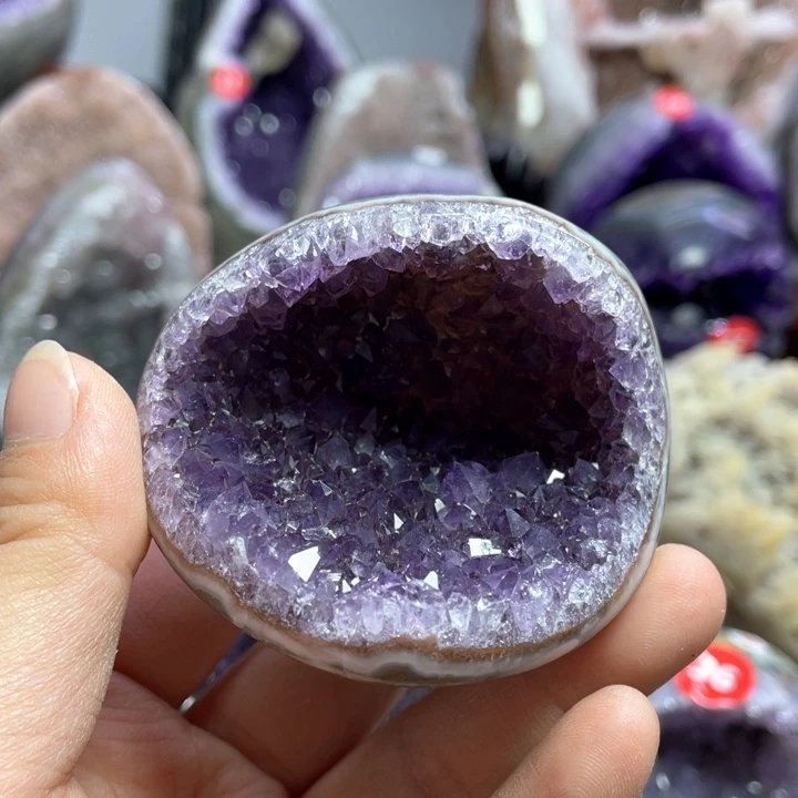 水晶摆件未镶嵌捡漏