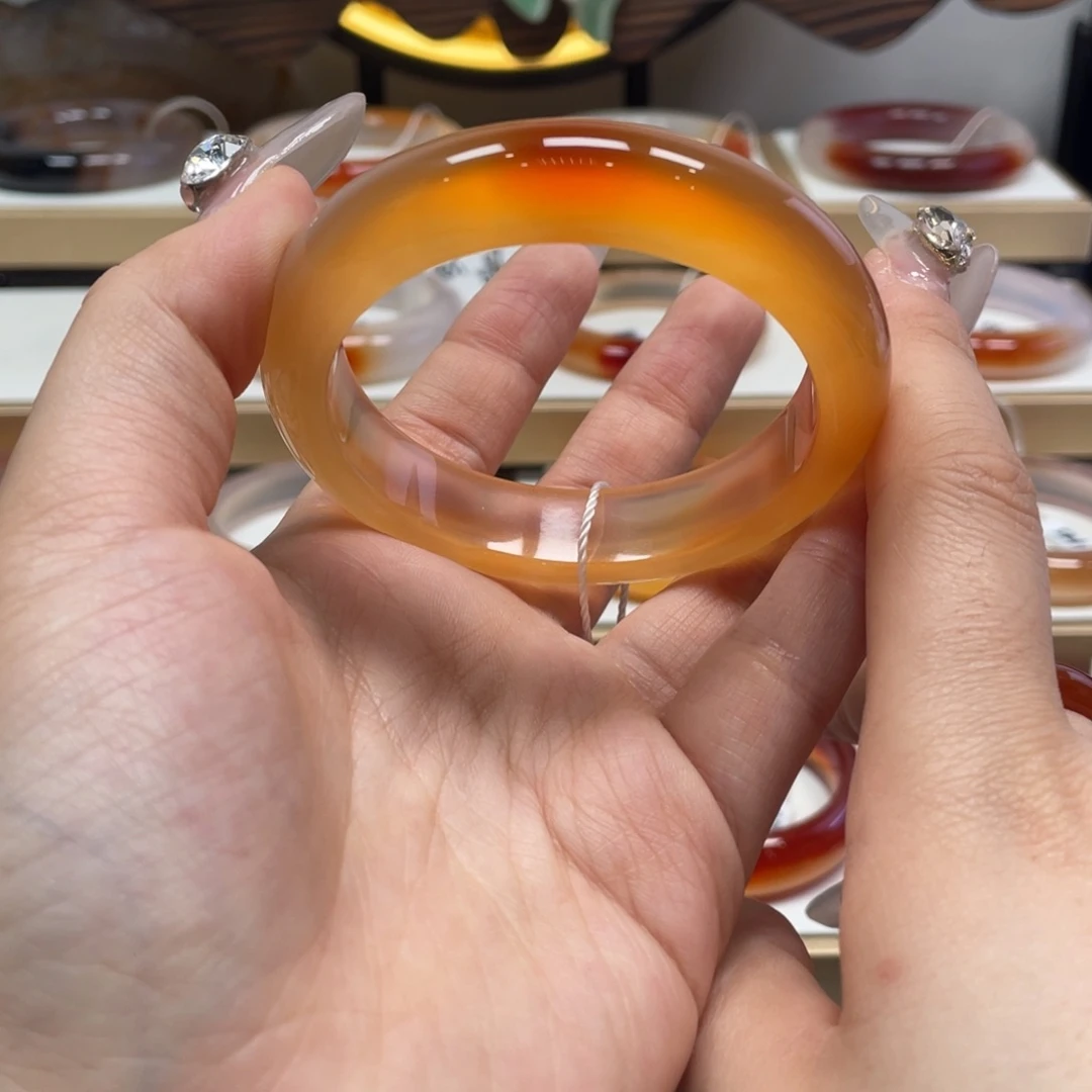 玛瑙/玉髓未镶嵌手镯