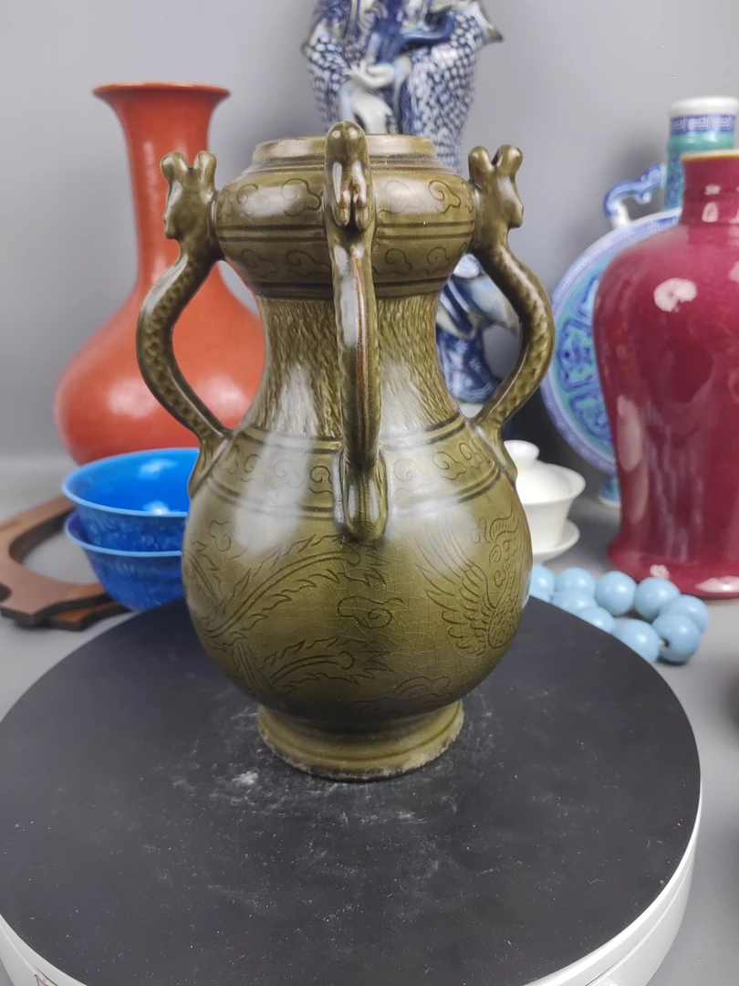 青瓷四条龙凤纹赏瓶摆件