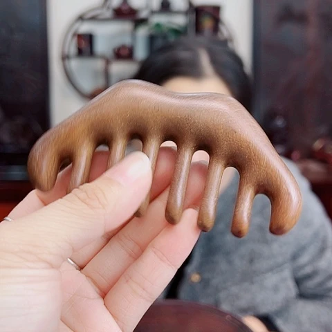 维腊木（绿檀）木梳按摩球