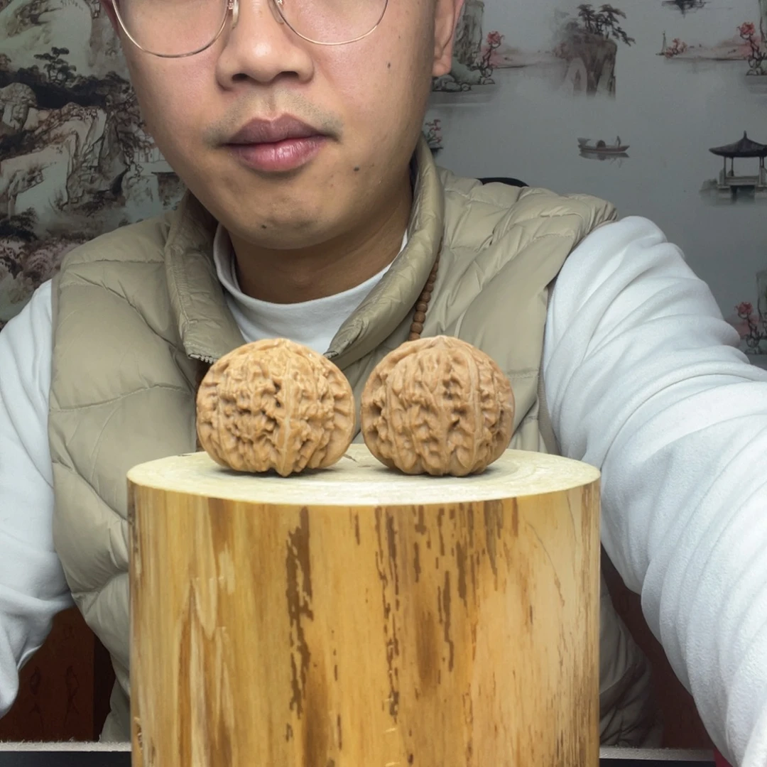 把件文玩核桃白狮子