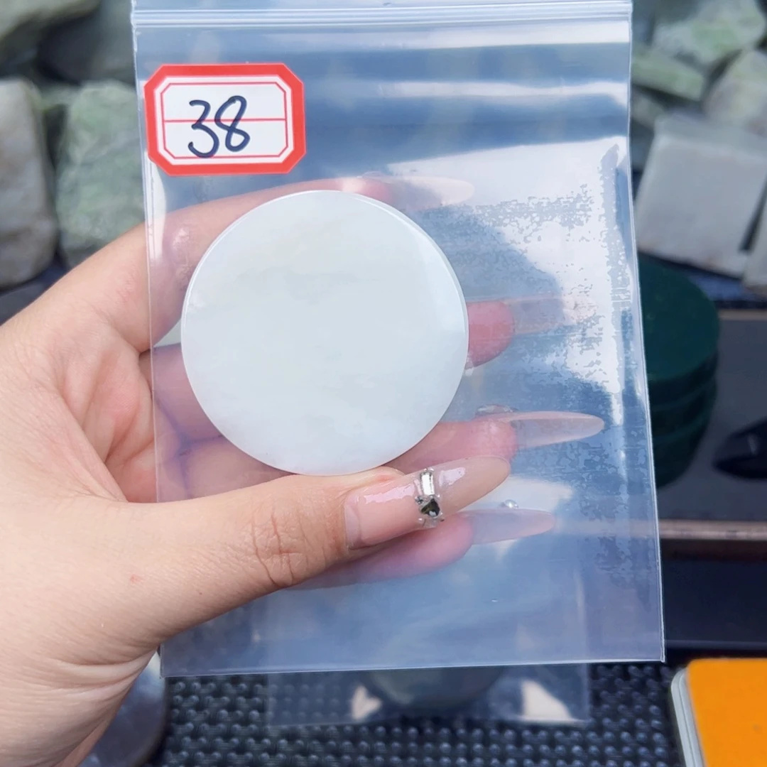 和田玉和田玉边角料未镶嵌