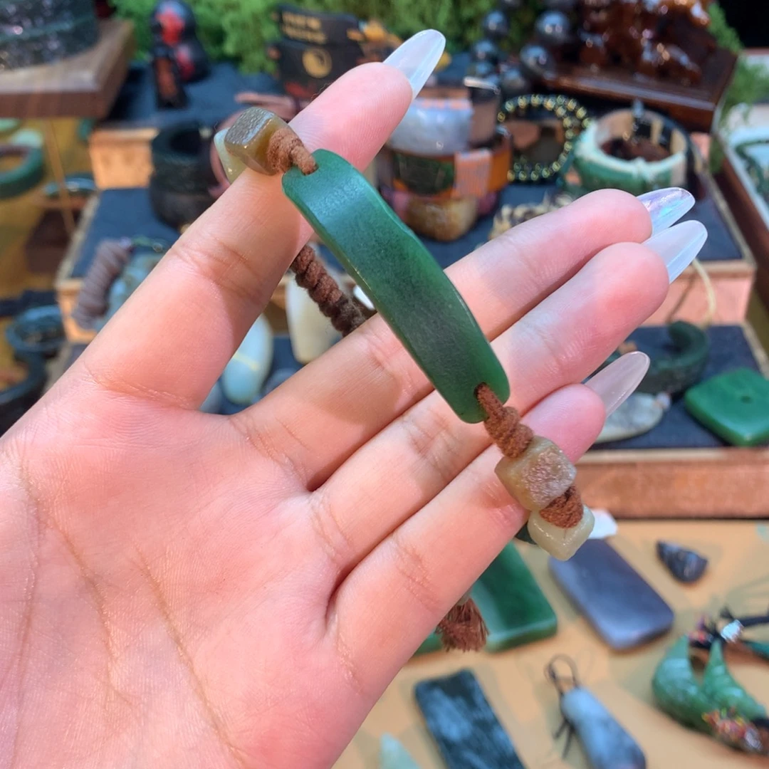 和田玉（糖玉）未镶嵌挂件