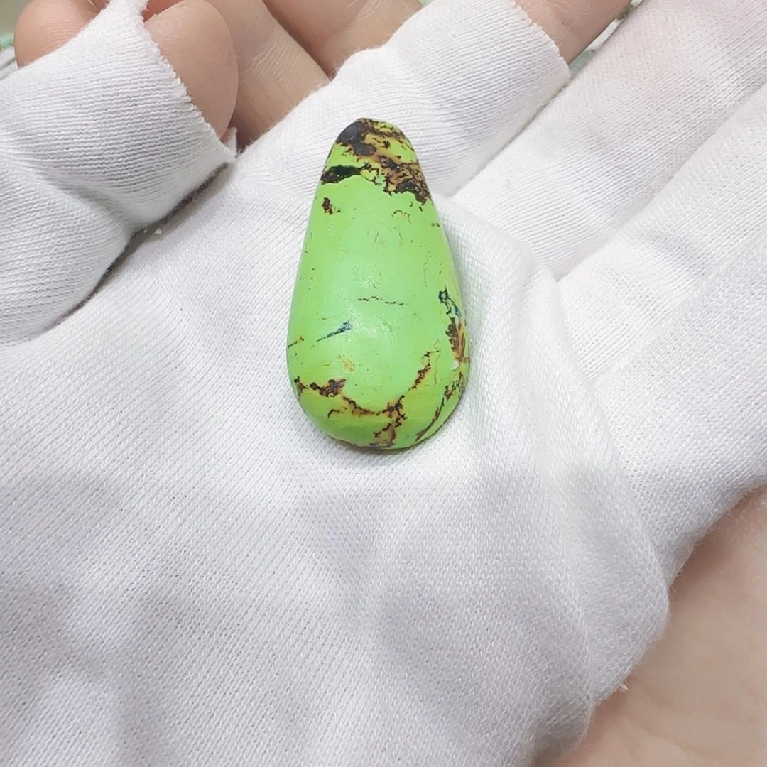 绿松石未镶嵌原矿绿松石