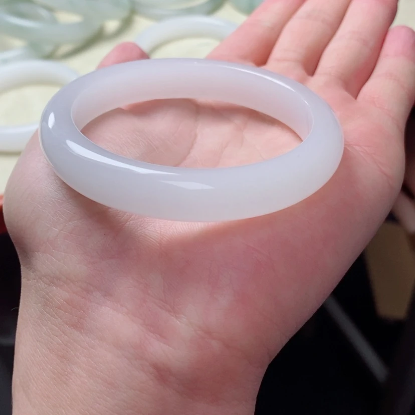 【闪购商品】定制石英质玉（天山翠）染**年57