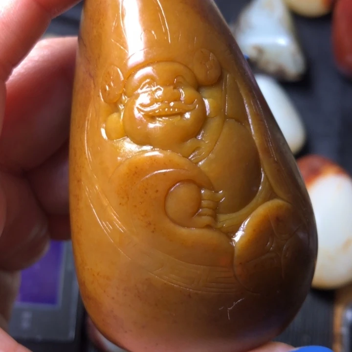 默***龙和田玉未镶嵌珠宝奇石