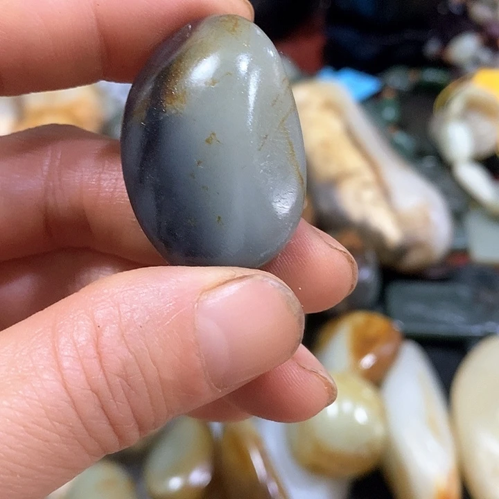 和田玉（糖玉）未镶嵌挂件青***客