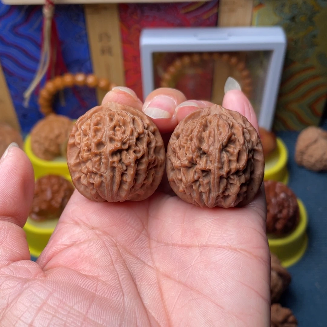 文玩核桃把件34荔枝纹