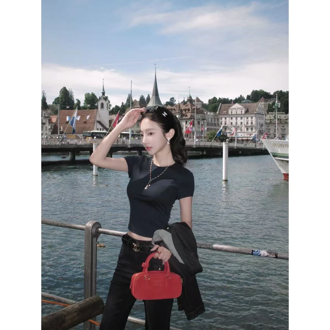 【盒子专享】清泉山下  纯色圆领高弹修身收腰短袖T恤上衣