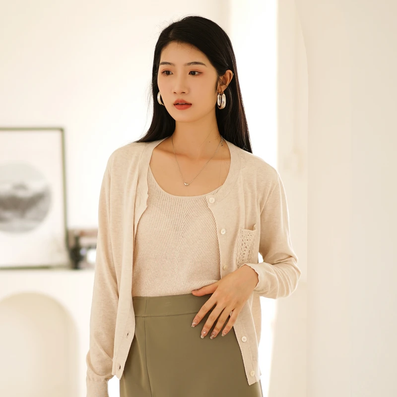 Bouthentique卢浮宫 高级感百搭毛织外套222311F2Z19