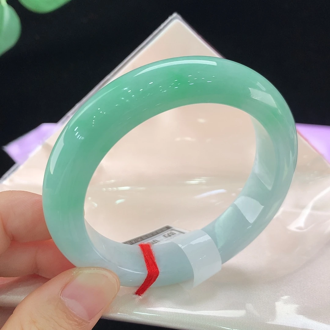 翡翠未镶嵌手镯0213