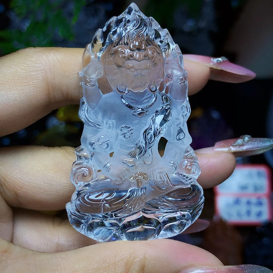 钰***天未镶嵌颈饰水晶水，