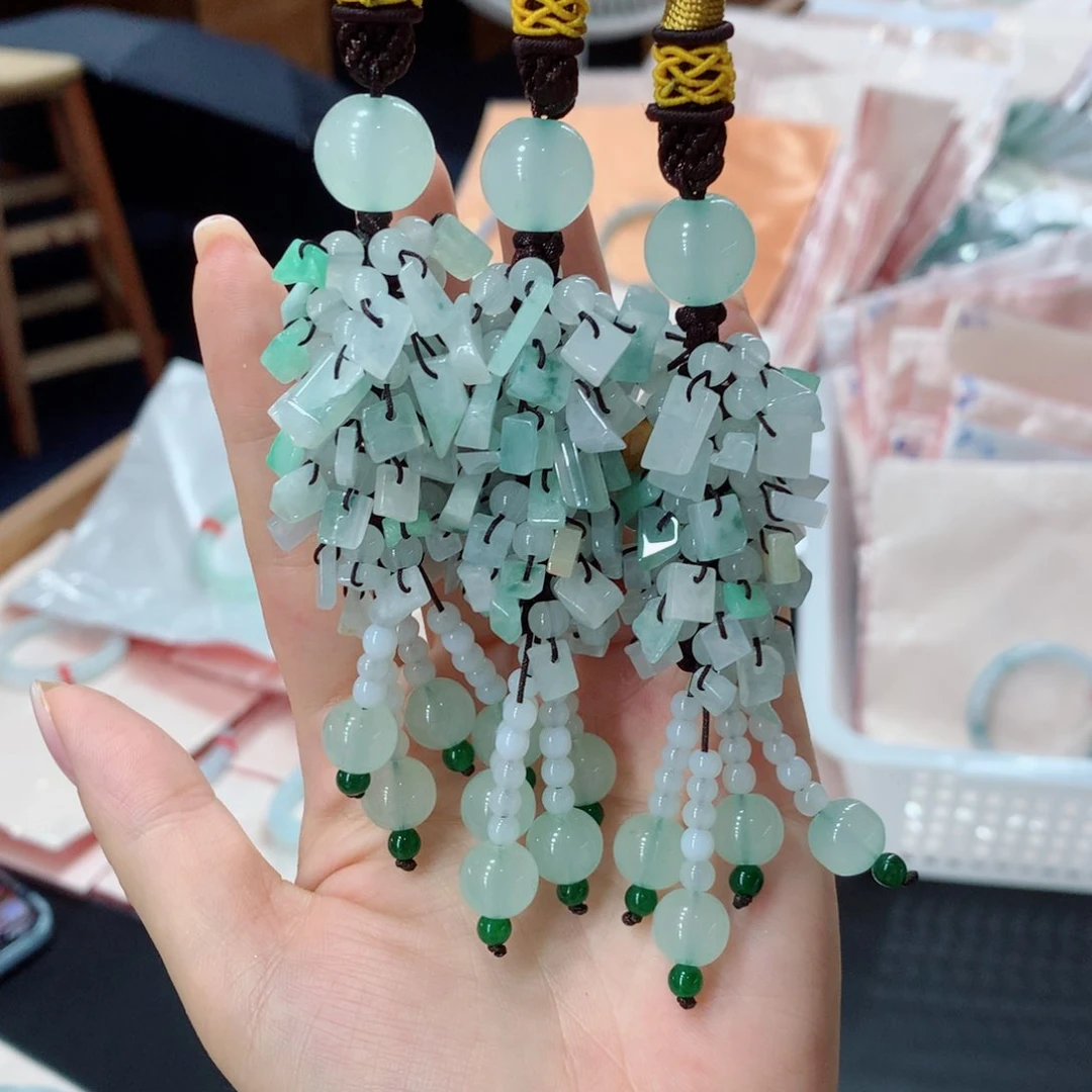 翡翠挂件未镶嵌多样性发1