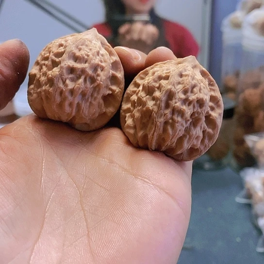 【闪购商品】把件文玩核桃39崔凯
